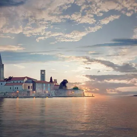 Vendégház Siesta 3*