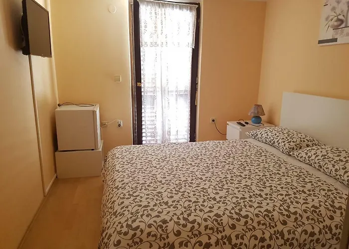 Πανσιόν Siesta Πόρετς