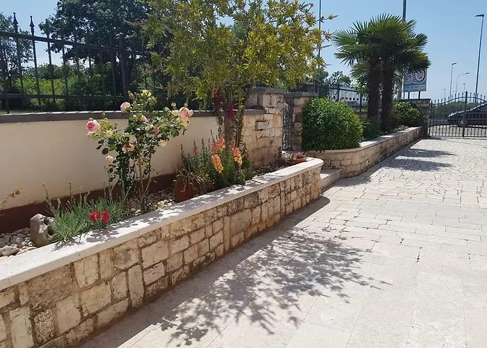 Siesta 3* Πόρετς